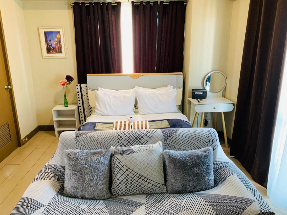 باساي Two Palm Tree Villas Condominium - Studio 8Th Fl With Balcony - Across Terminal 3 Airport المظهر الخارجي الصورة
