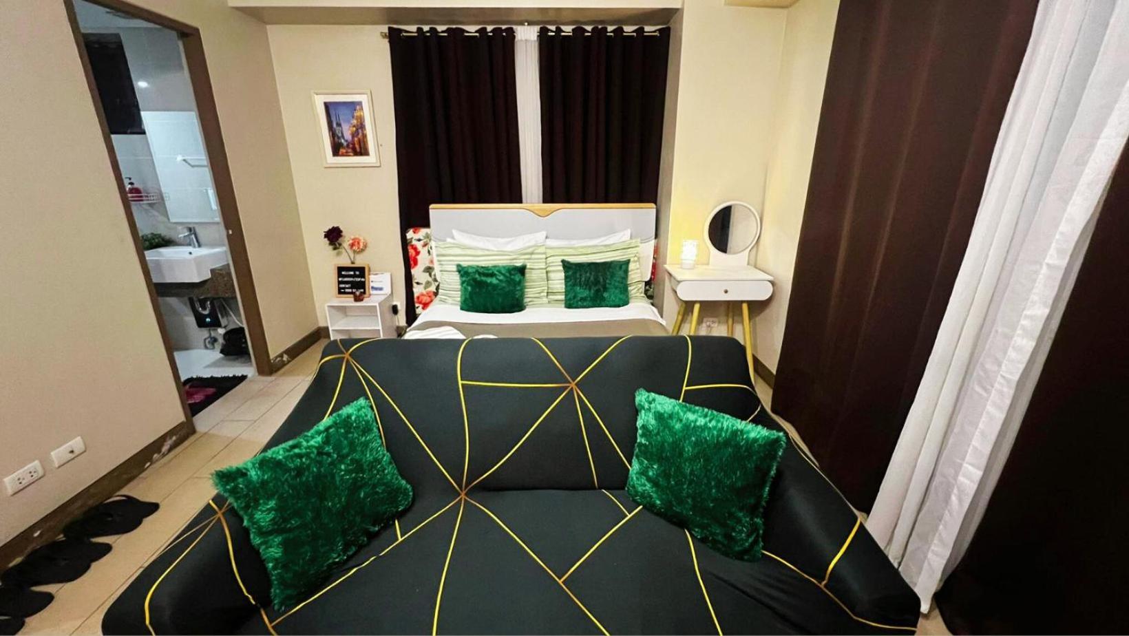باساي Two Palm Tree Villas Condominium - Studio 8Th Fl With Balcony - Across Terminal 3 Airport المظهر الخارجي الصورة