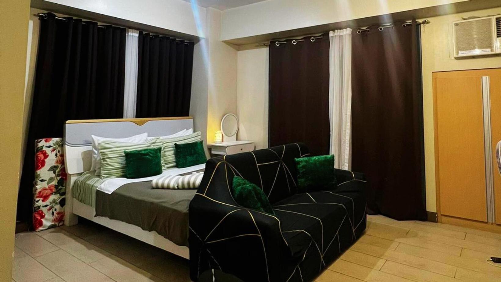 باساي Two Palm Tree Villas Condominium - Studio 8Th Fl With Balcony - Across Terminal 3 Airport المظهر الخارجي الصورة